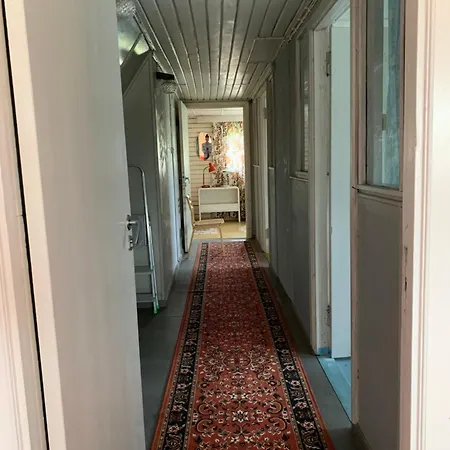 Semesterbostad Aliise Garden Pärnu