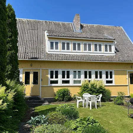 Vakantiehuis Aliise Garden *