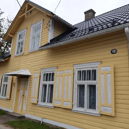 Aliise Garden Vakantiehuis Pärnu